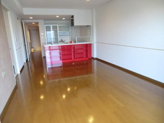 居室・リビング　広々16.7帖床暖房付きリビング