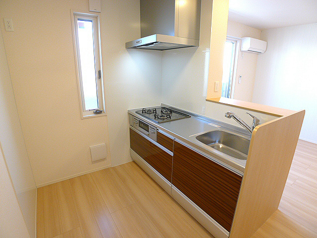 キッチン　キッチンはシステムキッチン