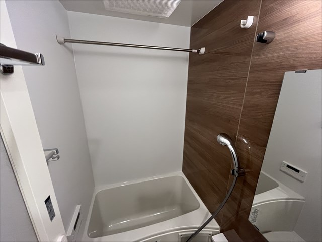 バス・シャワールーム　※別部屋参考写真