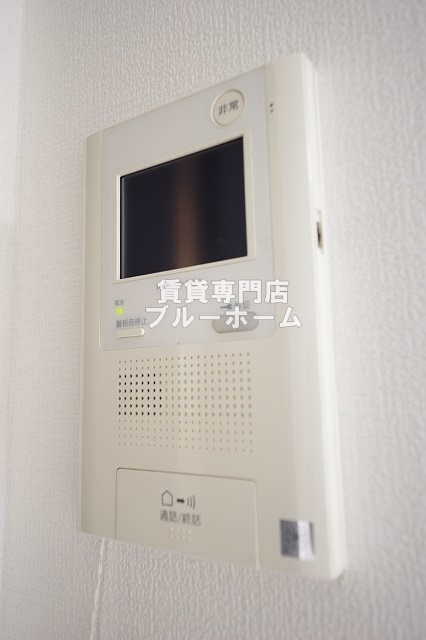 セキュリティ　TVモニター付きのインターホン！