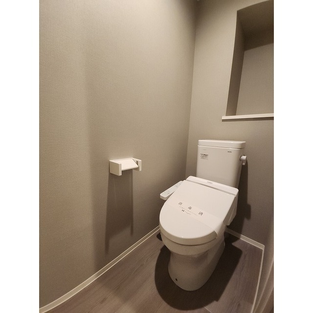 トイレ　※参考。同階別部屋。