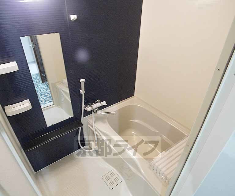 バス・シャワールーム　一日の疲れを癒すバスルーム