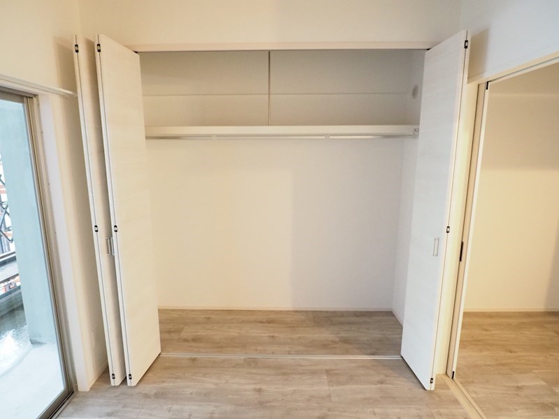 収納　リビング収納は幅広くて大きいです