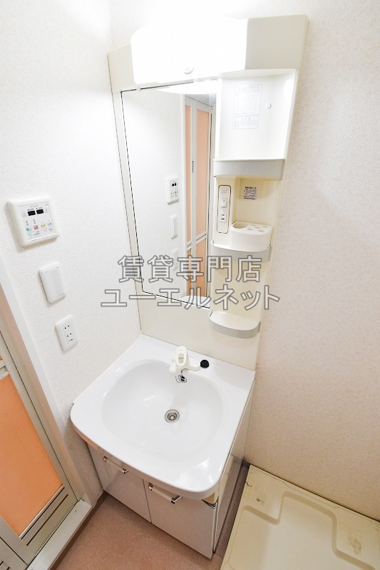 洗面設備　独立洗面台