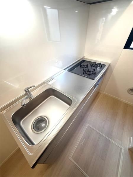 キッチン　※写真は別部屋参考画です。