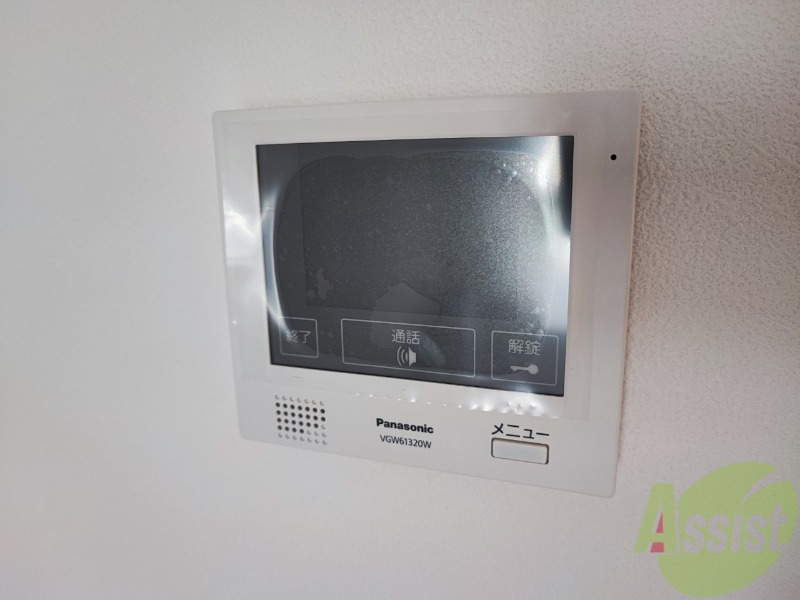 セキュリティ　ＴＶモニター付インターホンです。来客者の顔が見えるので安心！