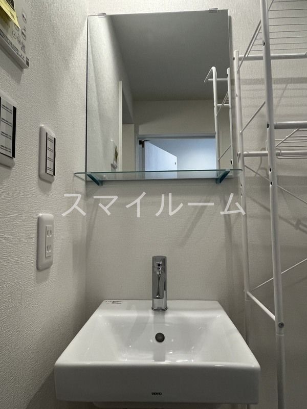 洗面設備　別部屋参考写真となります。