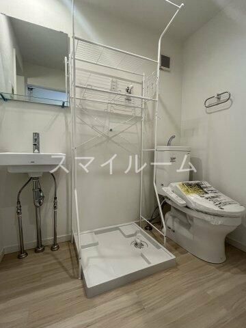 トイレ　別部屋参考写真となります。