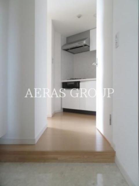 玄関　別部屋同仕様タイプ