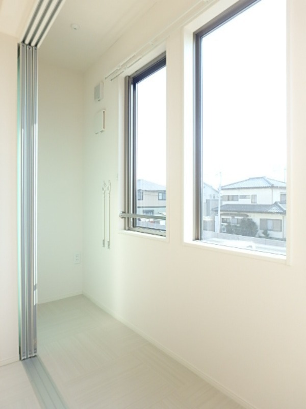 バルコニー　図面と現状に相違がある場合には現状を優先