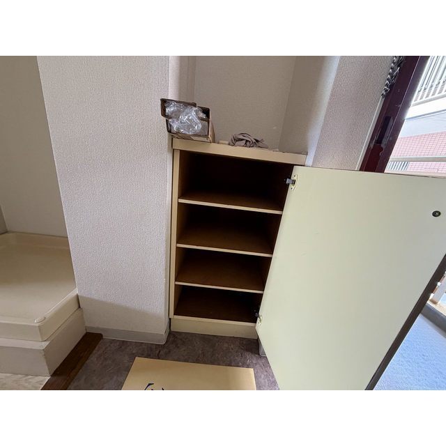 玄関　下駄箱