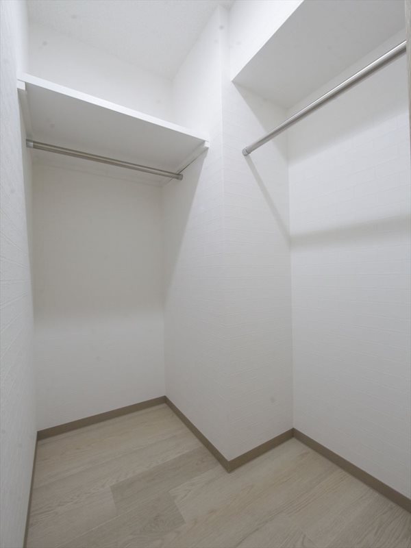 収納　ウォークインクローゼット（収納充実しています）