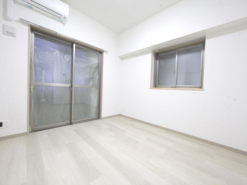 その他部屋・スペース　洋室9帖　エアコン完備　南面バルコニー