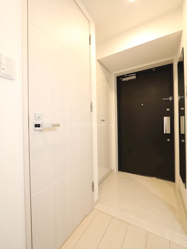 玄関　玄関　シューズボックス充実