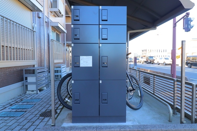 エントランス　宅配ボックス