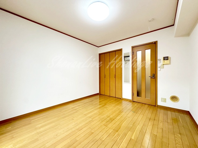 その他部屋・スペース　白基調の洋室♪