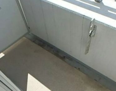 バルコニー　外からの目が気にならないバルコニーで洗濯物が干せます