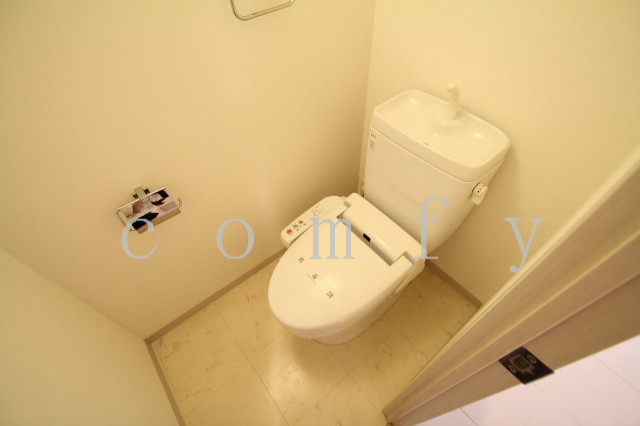 トイレ　ウォシュレット付きトイレ