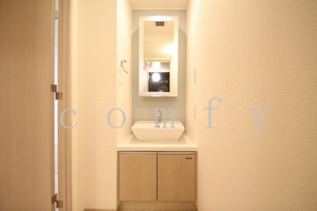 洗面設備　お洒落な洗面台