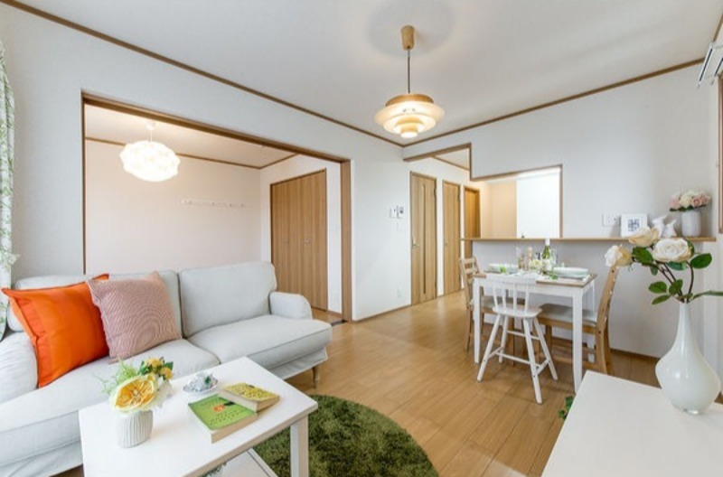 居室・リビング　図面と現状に相違がある場合には現状を優先