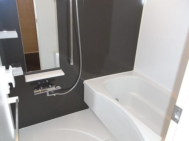 バス・シャワールーム　追焚機能付きバスルーム（浴室乾燥機付き）