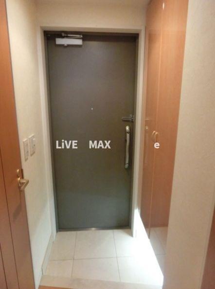 玄関　★《見学予約受け付け中》設備充実のハイグレード賃貸マンション