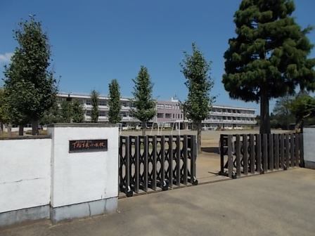 小学校　下稲吉東小学校（小学校）まで750m