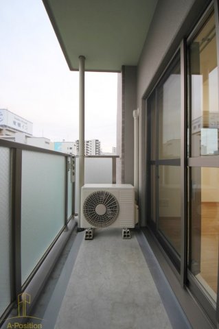 バルコニー　LOWLANDS西天満