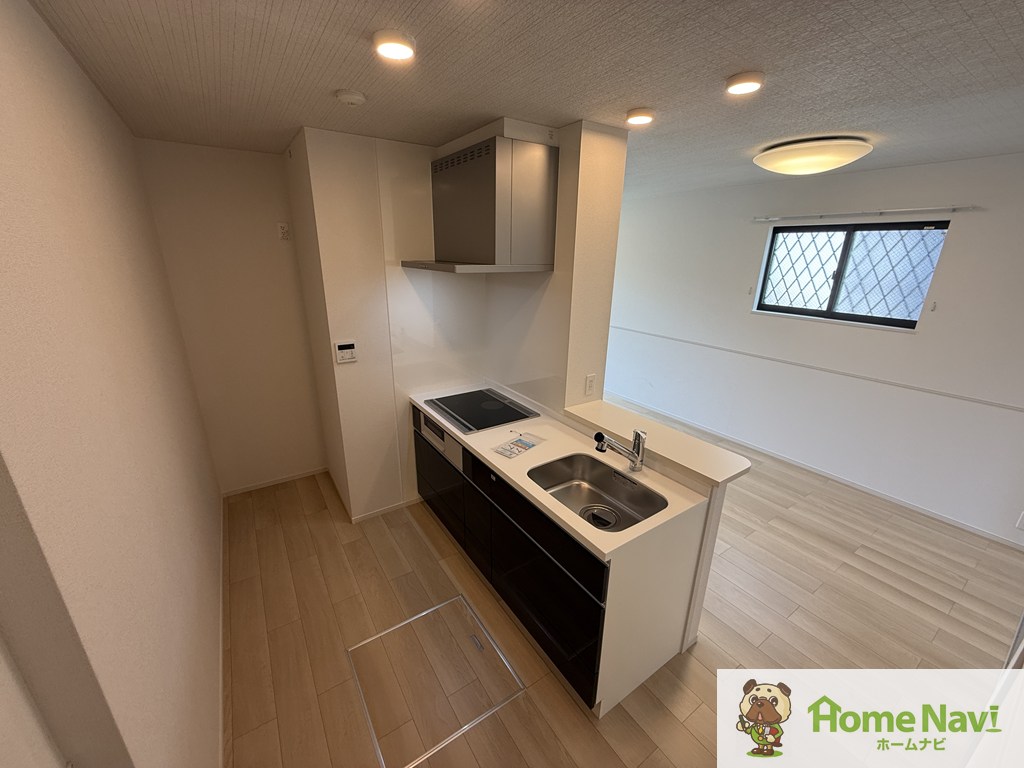 バス・シャワールーム　浴室乾燥機・追い焚き 付きの一坪お風呂。