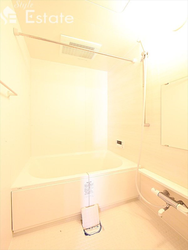 バス・シャワールーム　バスルーム