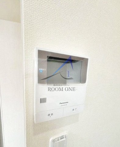 セキュリティ　モニター付きインターホンです。