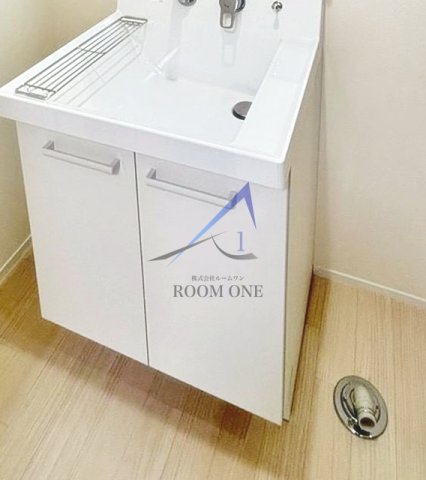 洗面設備　独立洗面台です。