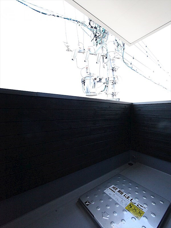 バルコニー　バルコニー