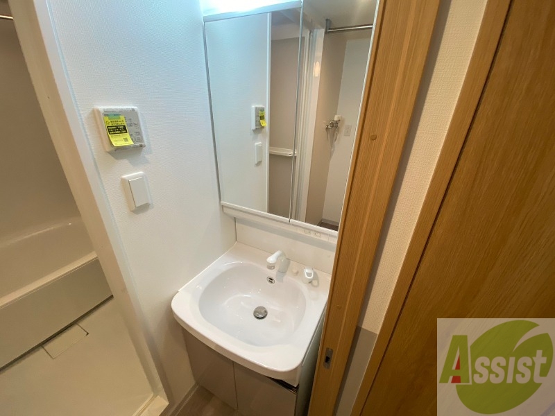 洗面設備　シャンプードレッサーで身支度もラクラクです！