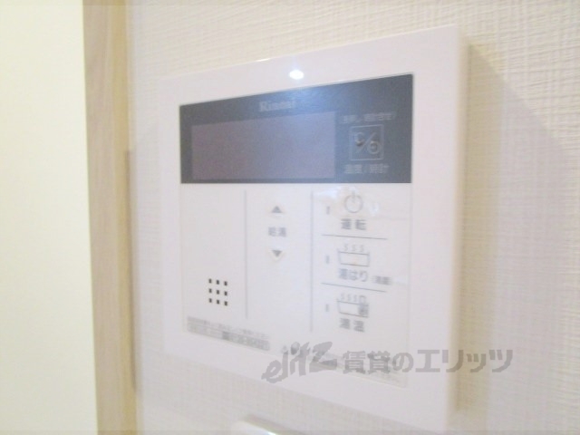 その他設備　給湯器リモコン