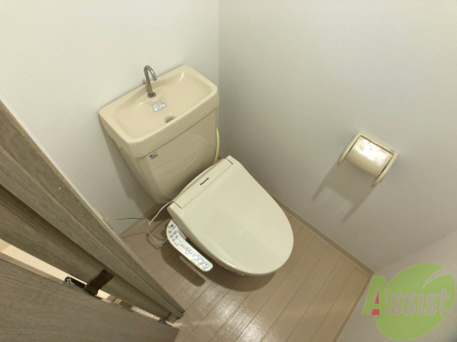 トイレ　トイレはウォッシュレット付きなので嬉しいですね。