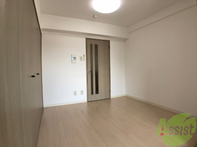 居室・リビング　リビングは日当たりも良くお部屋を明るく照らしてくれますね。