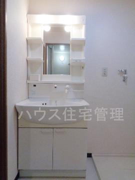 洗面設備　洗髪洗面化粧台