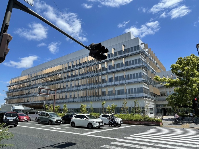 役所　伊丹市役所（役所）まで550m