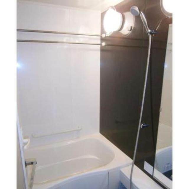 バス・シャワールーム　※写真は同タイプ住戸です。