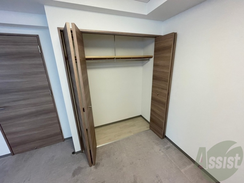 収納　寝室にあったクローゼット。荷物がたくさんあっても大丈夫。