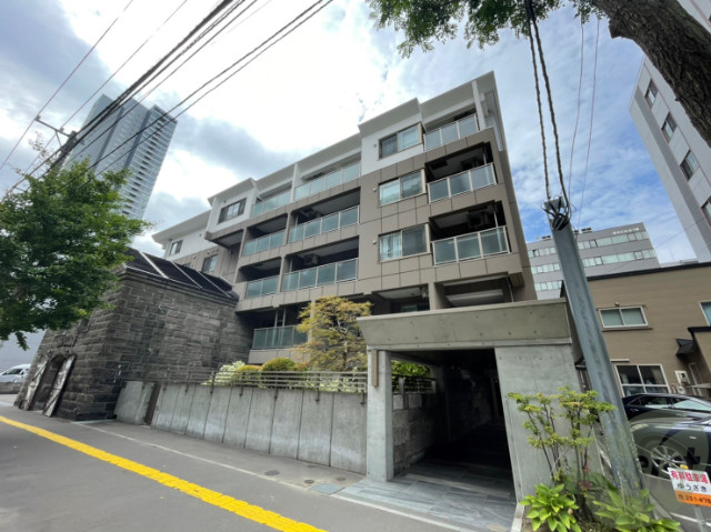 建物外観　札幌市中央区北１条東「札幌まち家勇崎」