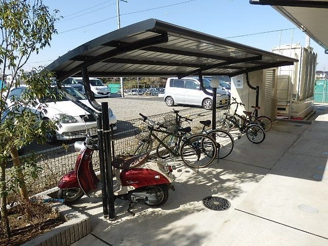 ロビー　駐輪場