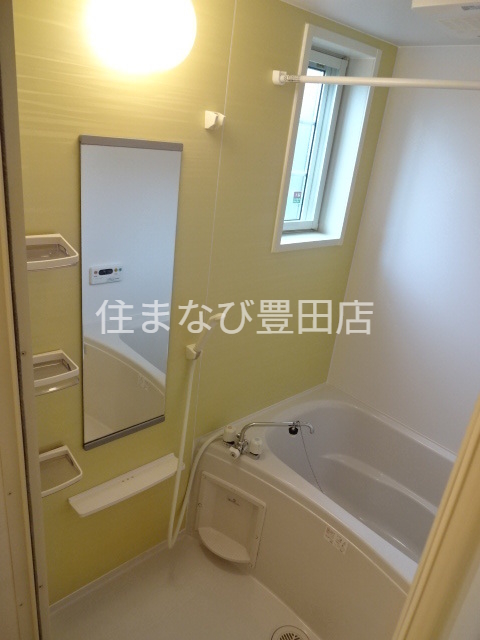 バス・シャワールーム　同型タイプ