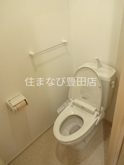 トイレ　同型タイプ