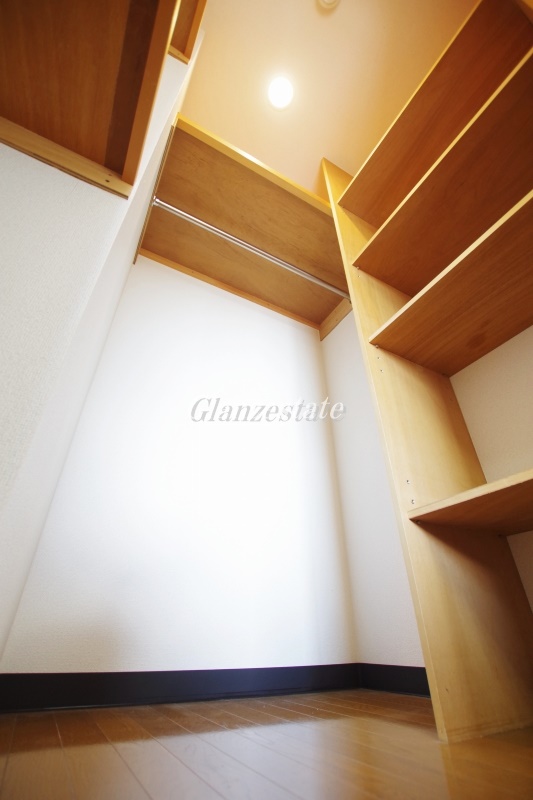収納　☆広々としたウォークインクローゼット☆