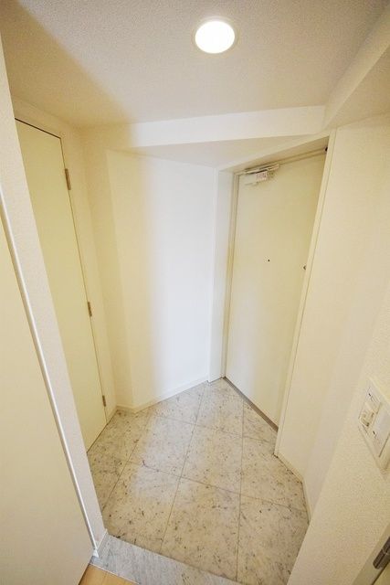 玄関　ドゥーエ西麻布II