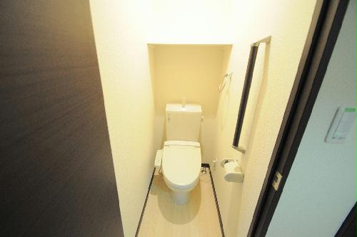 トイレ　設備仕様につきましては異なる場合がございます。