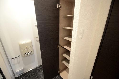 玄関　設備・仕様は号室により異なる為、現況を優先致します。