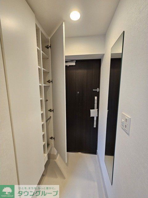 玄関　お部屋探しは株式会社　タウンハウジング　までお気軽にお問合…